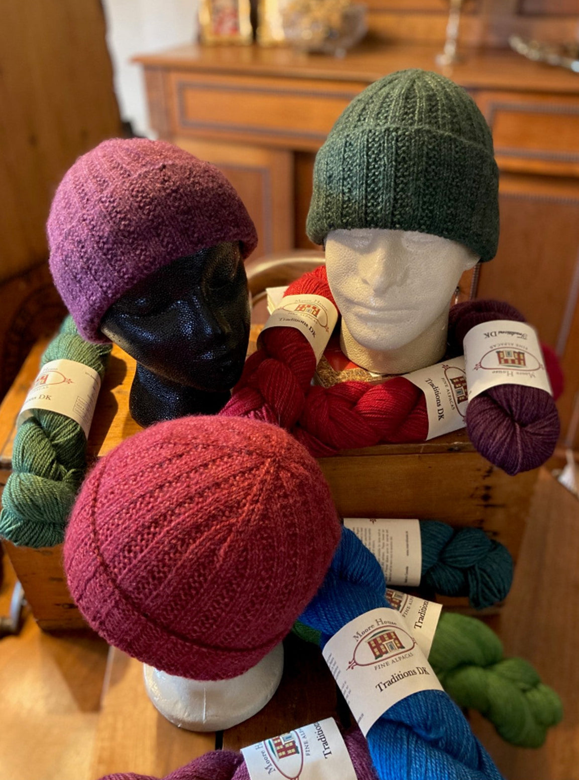 Alpaca Paca Pac - Family of Hats
